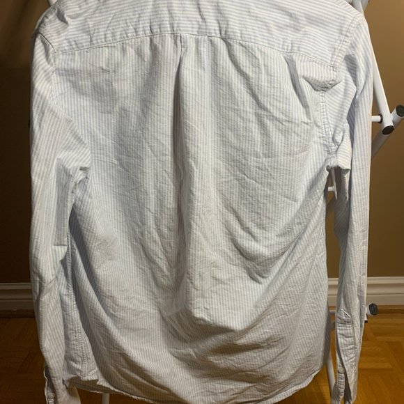 J.CREW OXFORD CLOTH BUTTON DOWN - Picture 2 of 3